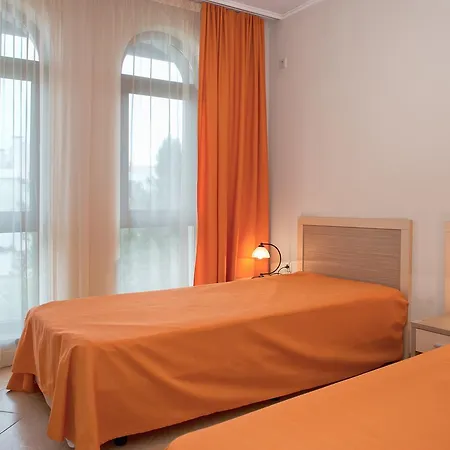 Royal Sun Апарт-отель 3*