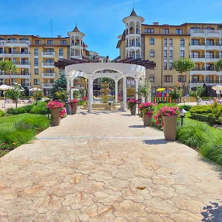 Royal Sun Aparthotel 3*
