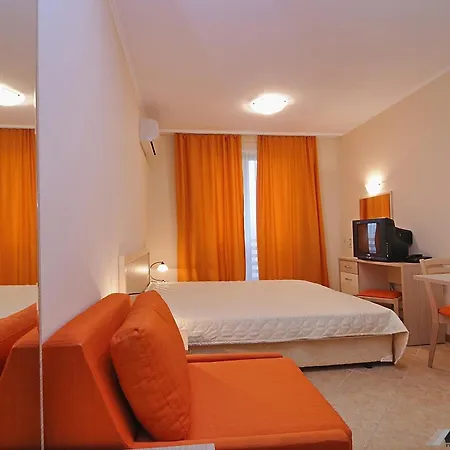 Royal Sun Aparthotel 3*