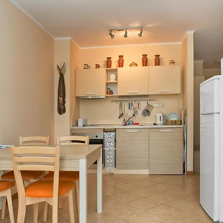 Royal Sun Apart-hotel 4*